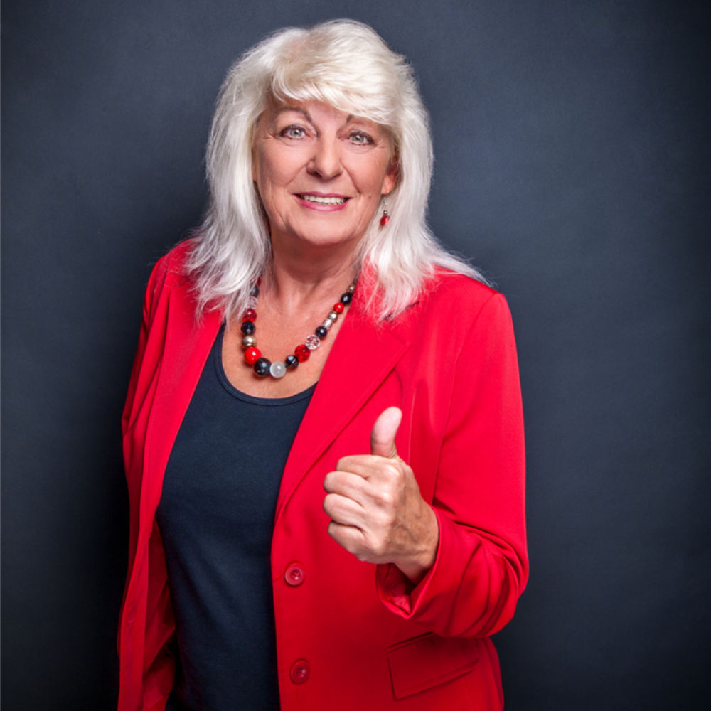 Altern ist nichts für Feiglinge mit Monika Blankenberg im Altstadttheater Köpenick