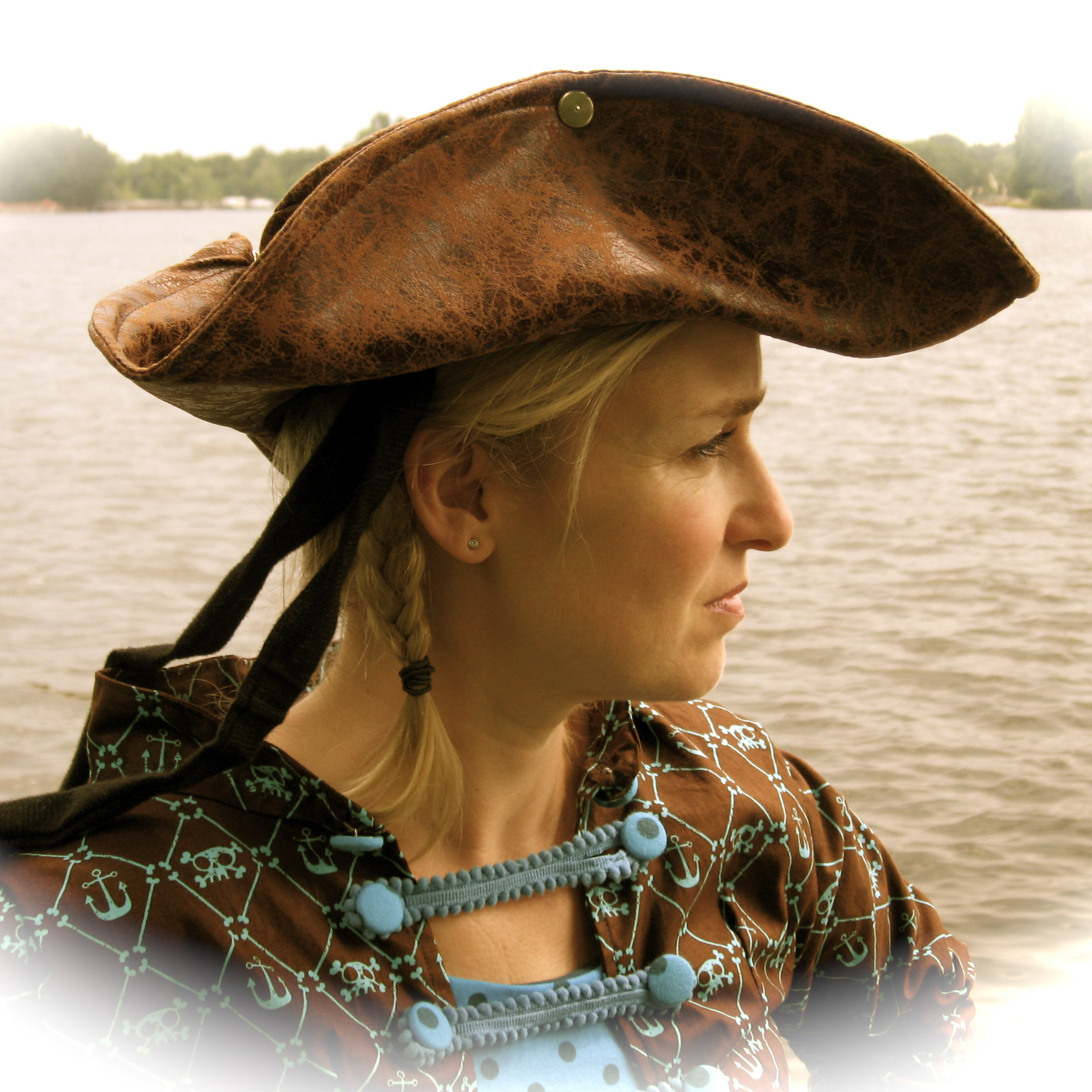 Piratenmärchen mit Märchenelfe Anja im Altstadttheater Köpenick