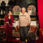 Allison Wonder „Magie der Entzauberung“ im Altstadttheater Köpenick