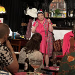 Nachtschattengeflüster mit Dana Bong im Altstadttheater Köpenick, die Komödie in Berlin