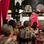 Nachtschattengeflüster mit Dana Bong im Altstadttheater Köpenick, die Komödie in Berlin