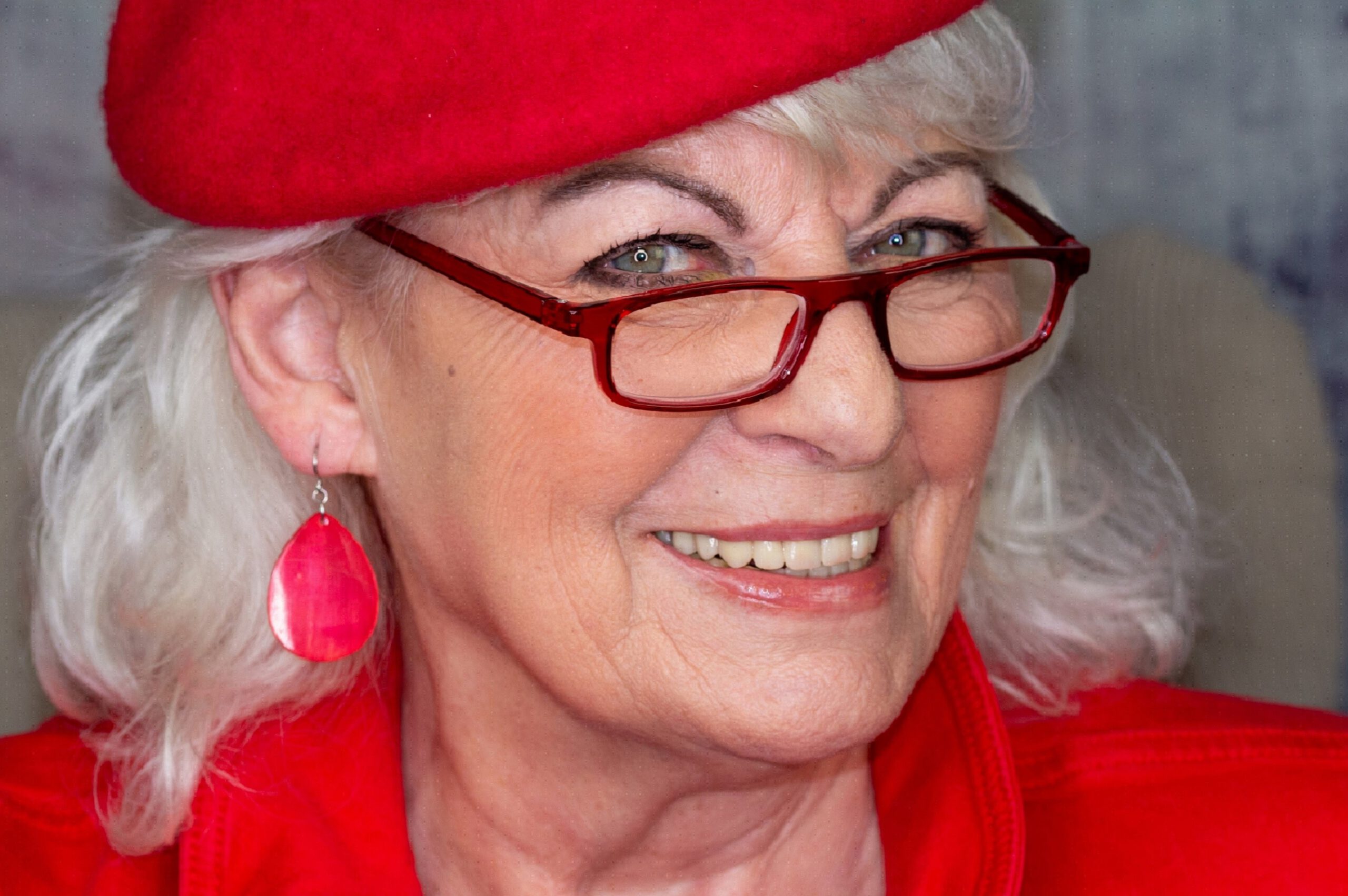 "Oma Anna Spezial – bitte nicht stören, ich altere gerade" mit Monika Blankenberg im Altstadttheater Köpenick