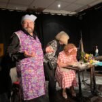 Musikalisch-kabarettistisch Lesung: "Ostsüppchen bleibt Ostsüppchen 3.0" mit Dagmar Gelbke im Altstadttheater Köpenick